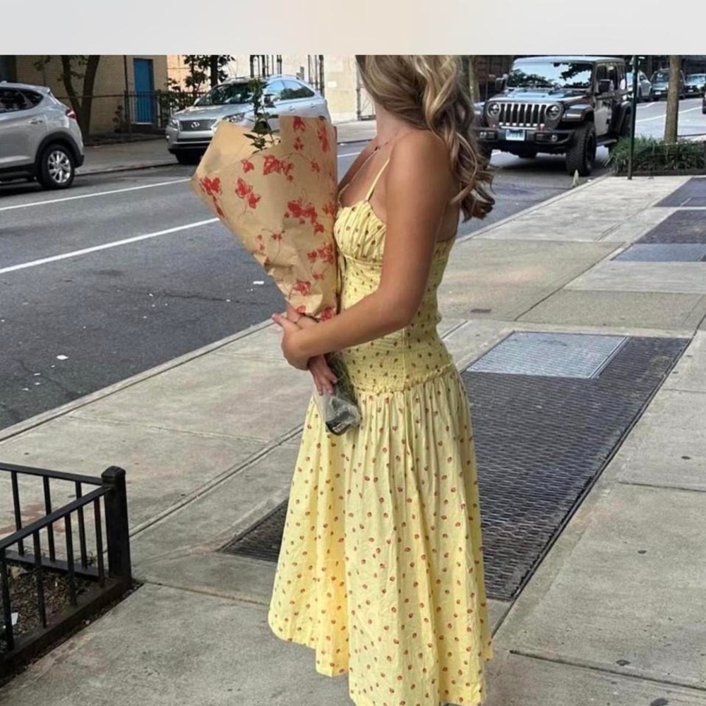 Free People Lavender Daze Butter Yellow Strawberry Drop waist dress Sz M - Picture 1 of 7